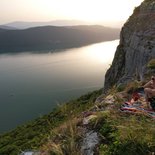 Dinner and night in a cliff (Bourget lake, Savoie)