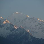 Trekking in the Ganesh Himal massif