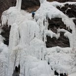 Cascade de glace dans le Queyras / pays du Viso