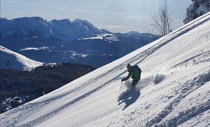 ski-randonnee-poudreuse.jpg