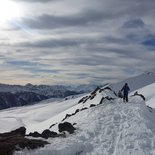 Snowshoeing weekend between France and Italy