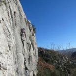 Escalade en falaise (Ardèche)